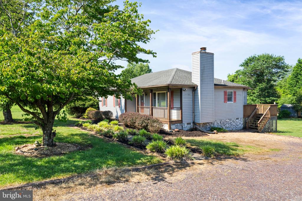 161 TROY RD, LOUISA, Virginia 23093, 3 Bedrooms Bedrooms, ,1 BathroomBathrooms,Residential,161 TROY RD,VALA2009878 MLS # VALA2009878