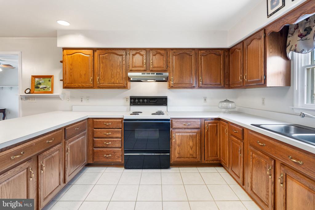161 TROY RD, LOUISA, Virginia 23093, 3 Bedrooms Bedrooms, ,1 BathroomBathrooms,Residential,161 TROY RD,VALA2009878 MLS # VALA2009878