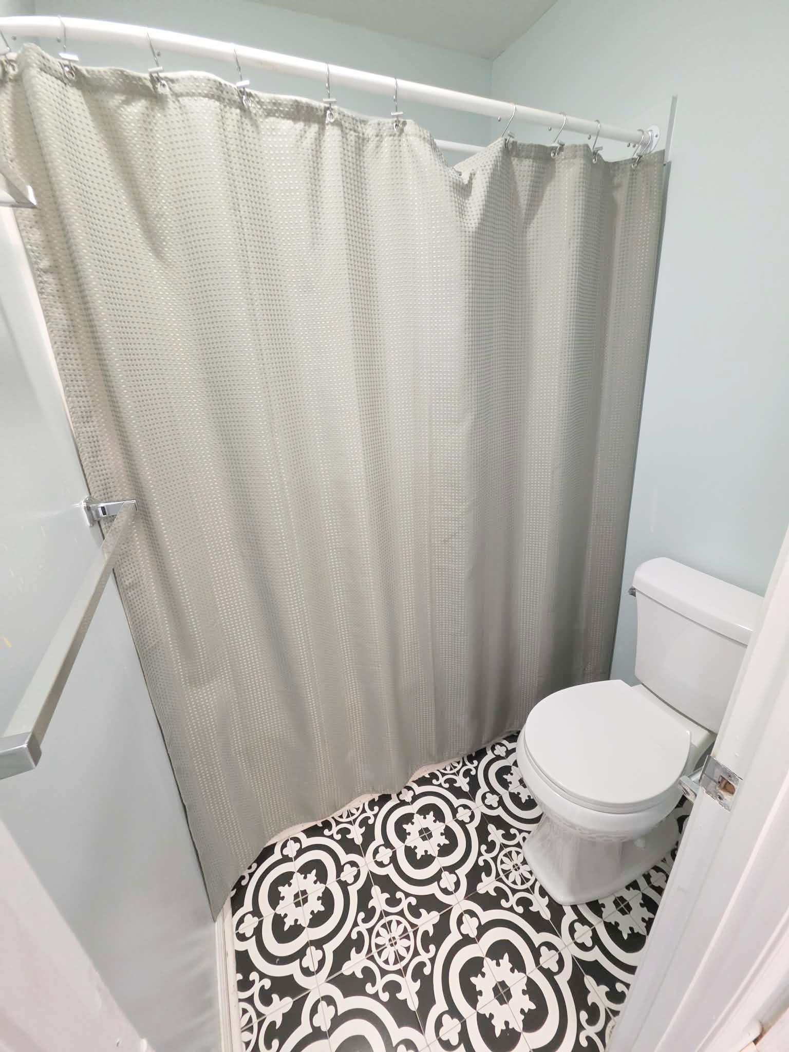60 WOODLAKE DR, CHARLOTTESVILLE, Virginia 22911, 3 Bedrooms Bedrooms, ,1 BathroomBathrooms,Residential,Four Seasons,60 WOODLAKE DR,677819 MLS # 677819