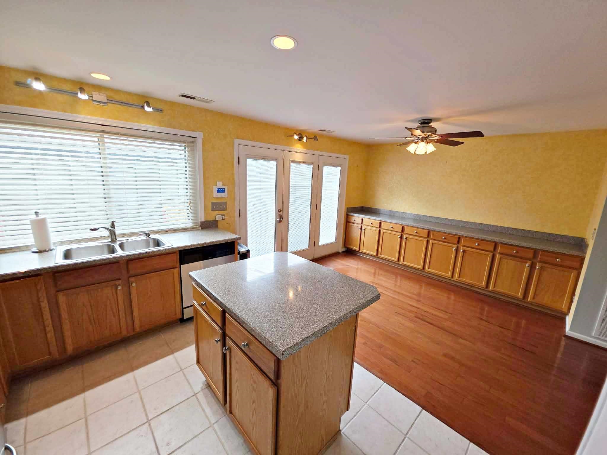 60 WOODLAKE DR, CHARLOTTESVILLE, Virginia 22911, 3 Bedrooms Bedrooms, ,1 BathroomBathrooms,Residential,Four Seasons,60 WOODLAKE DR,677819 MLS # 677819