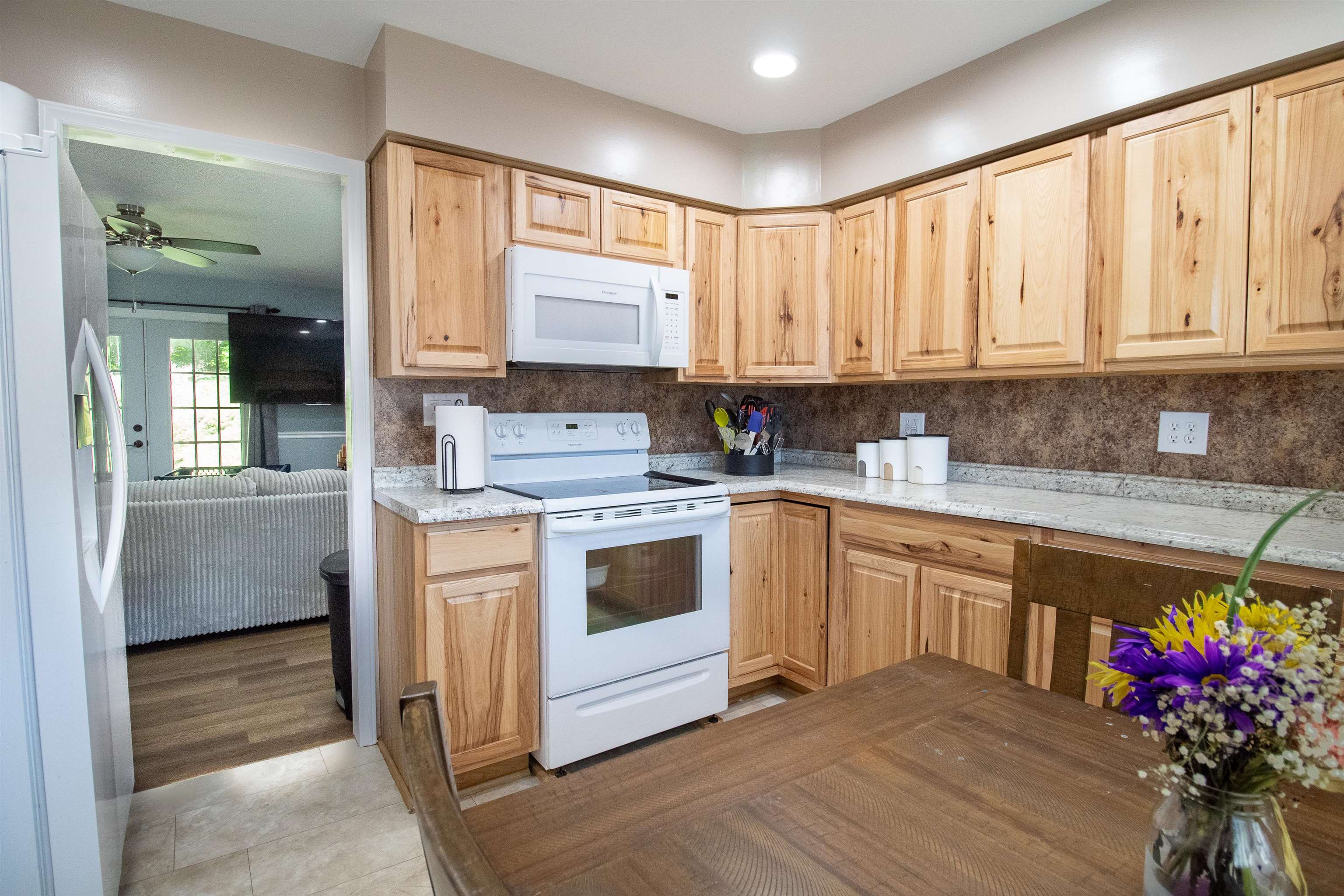 812 N COALTER ST, STAUNTON, Virginia 24401, 3 Bedrooms Bedrooms, ,2 BathroomsBathrooms,Residential,812 N COALTER ST,677820 MLS # 677820