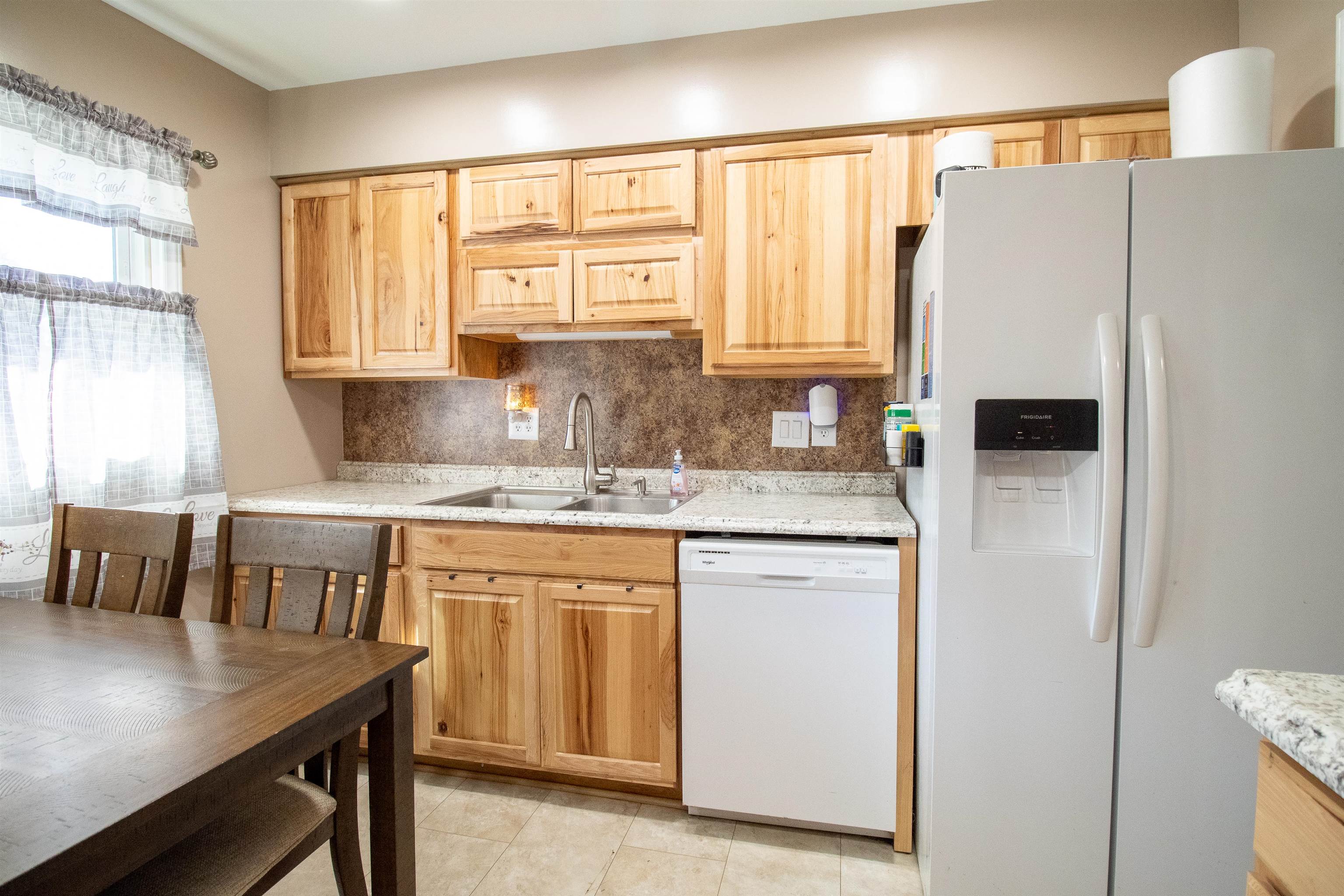 812 N COALTER ST, STAUNTON, Virginia 24401, 3 Bedrooms Bedrooms, ,2 BathroomsBathrooms,Residential,812 N COALTER ST,677820 MLS # 677820