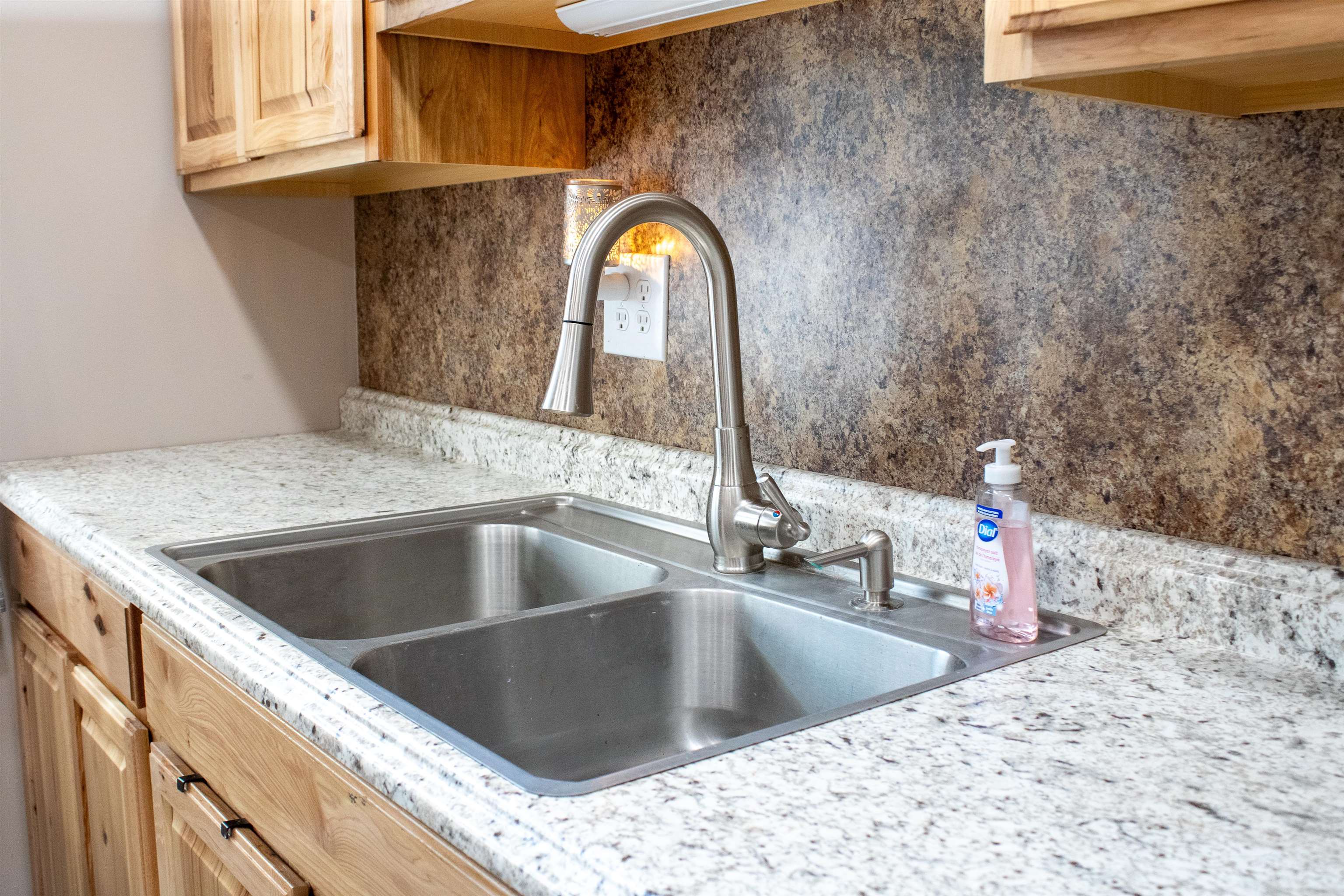 812 N COALTER ST, STAUNTON, Virginia 24401, 3 Bedrooms Bedrooms, ,2 BathroomsBathrooms,Residential,812 N COALTER ST,677820 MLS # 677820