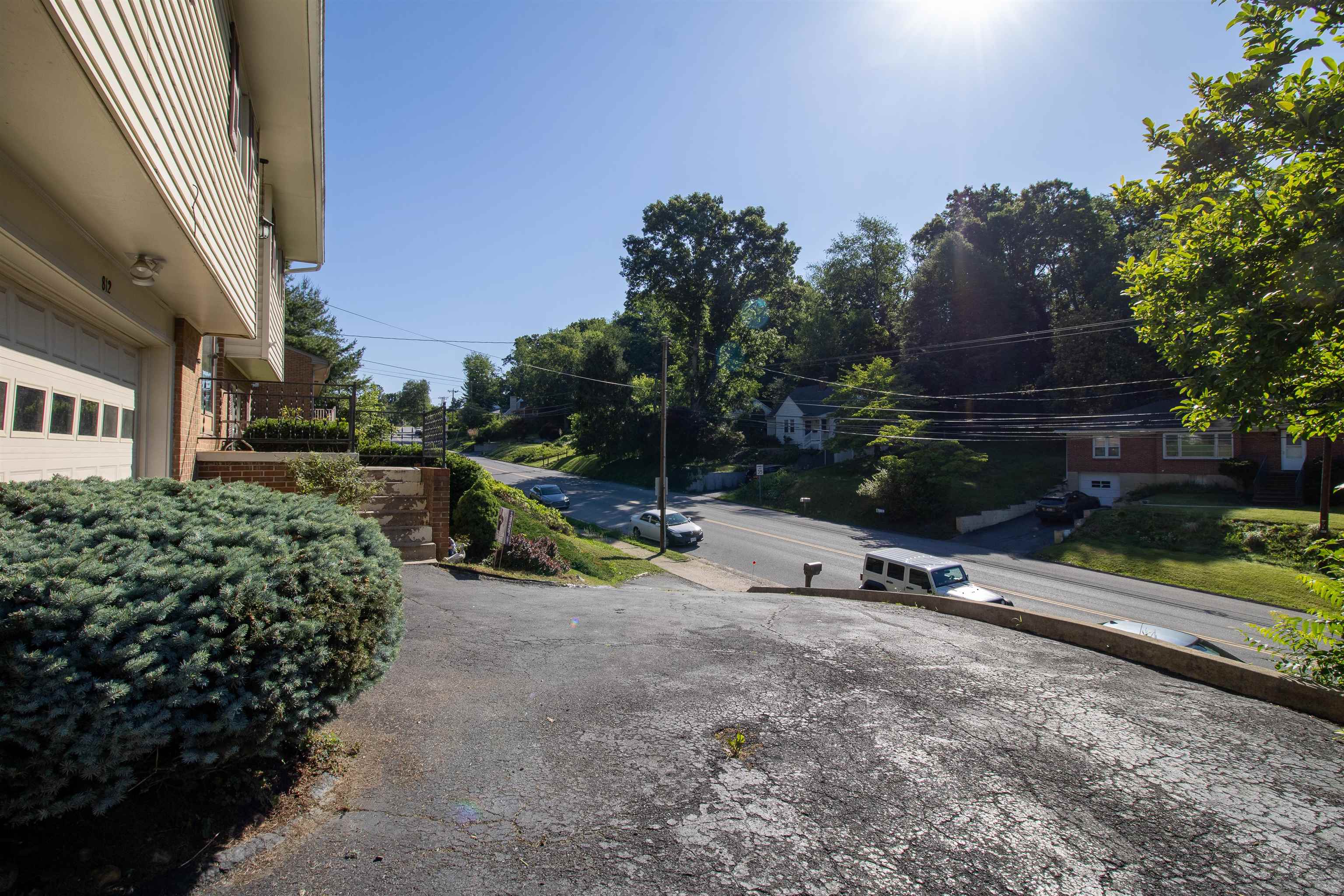 812 N COALTER ST, STAUNTON, Virginia 24401, 3 Bedrooms Bedrooms, ,2 BathroomsBathrooms,Residential,812 N COALTER ST,677820 MLS # 677820