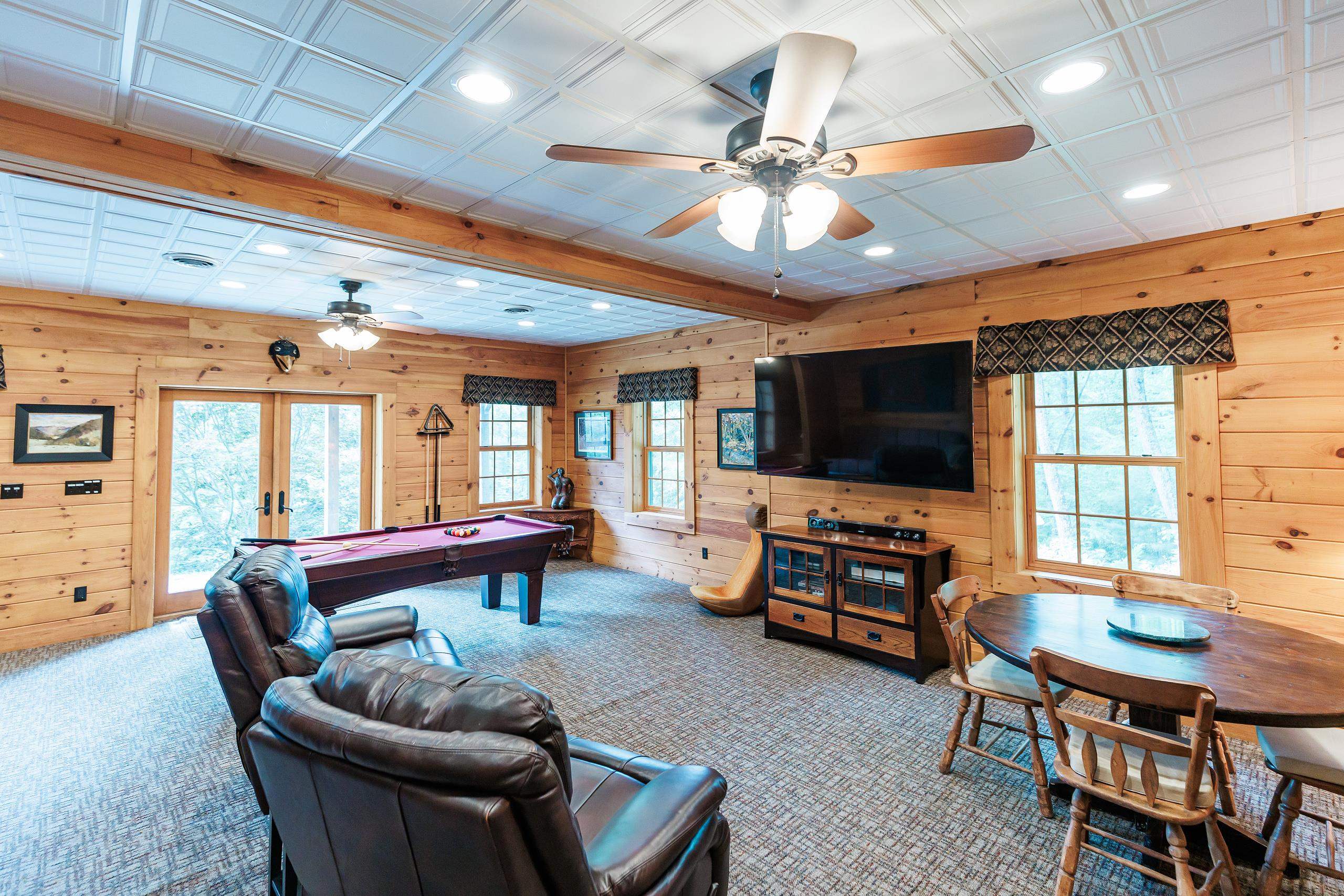 273 CADDIS LN, WARM SPRINGS, Virginia 24484, 4 Bedrooms Bedrooms, ,4 BathroomsBathrooms,Residential,273 CADDIS LN,677821 MLS # 677821