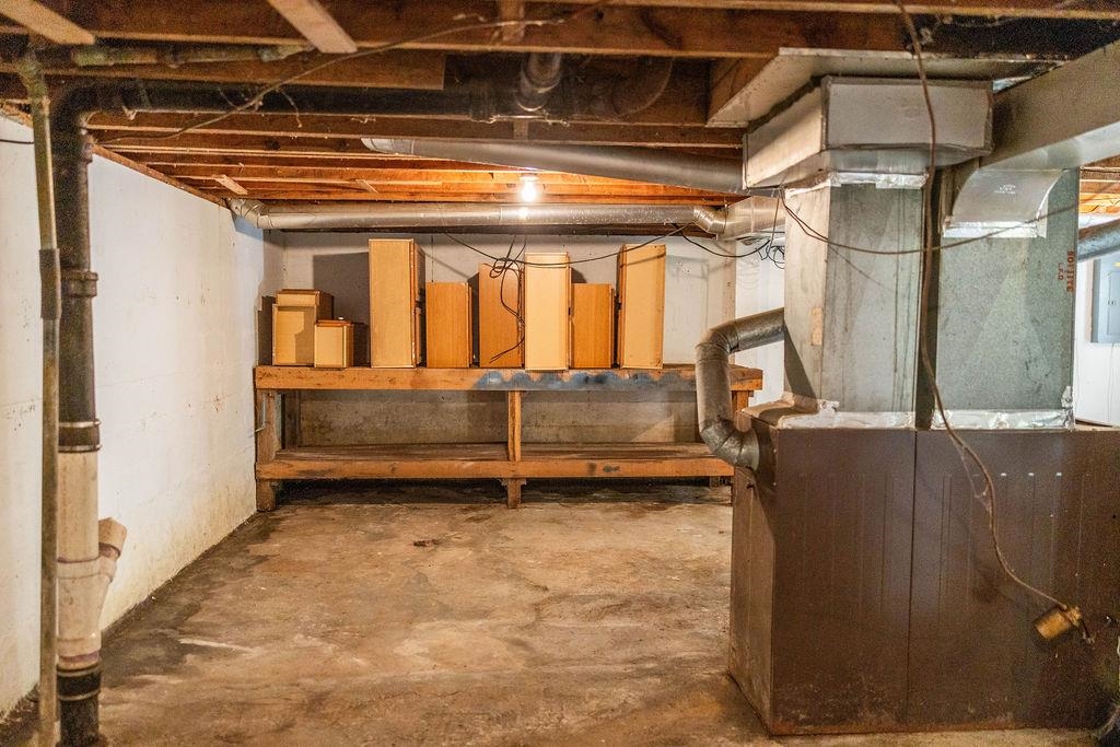 32 BACK HOLW, LEXINGTON, Virginia 24450, 2 Bedrooms Bedrooms, ,1 BathroomBathrooms,Residential,32 BACK HOLW,677823 MLS # 677823 32 BACK HOLW, LEXINGTON, Virginia 24450, 2 Bedrooms Bedrooms, ,1 BathroomBathrooms,Residential,32 BACK HOLW,677823 MLS # 677823