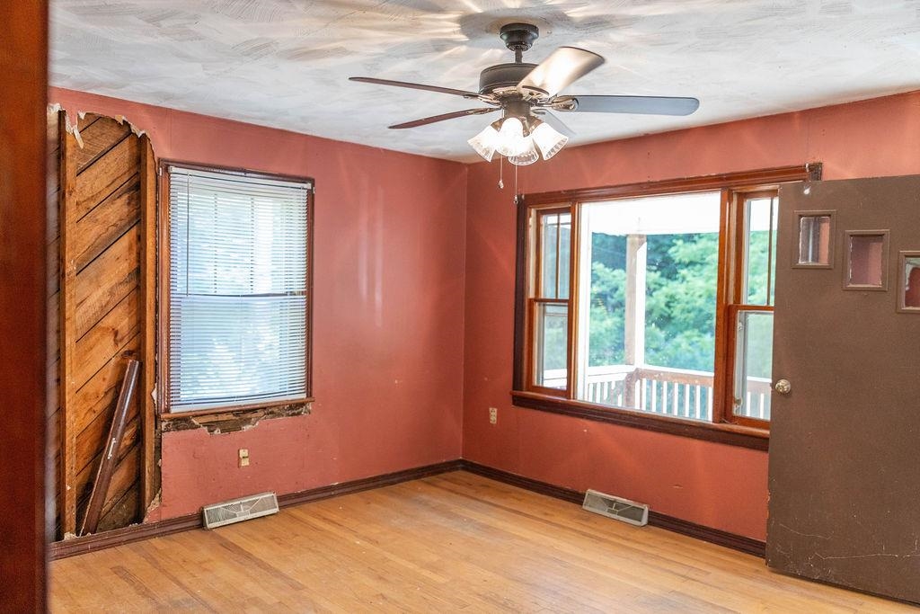 32 BACK HOLW, LEXINGTON, Virginia 24450, 2 Bedrooms Bedrooms, ,1 BathroomBathrooms,Residential,32 BACK HOLW,677823 MLS # 677823 32 BACK HOLW, LEXINGTON, Virginia 24450, 2 Bedrooms Bedrooms, ,1 BathroomBathrooms,Residential,32 BACK HOLW,677823 MLS # 677823
