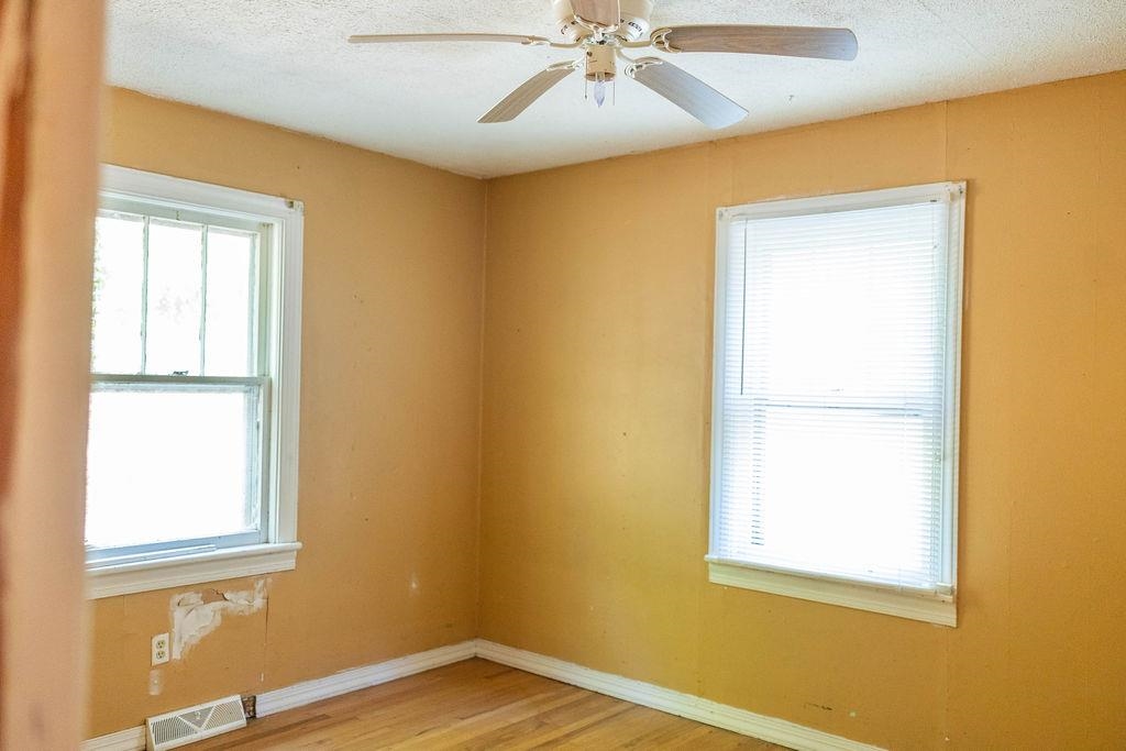 32 BACK HOLW, LEXINGTON, Virginia 24450, 2 Bedrooms Bedrooms, ,1 BathroomBathrooms,Residential,32 BACK HOLW,677823 MLS # 677823 32 BACK HOLW, LEXINGTON, Virginia 24450, 2 Bedrooms Bedrooms, ,1 BathroomBathrooms,Residential,32 BACK HOLW,677823 MLS # 677823