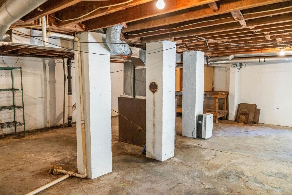 32 BACK HOLW, LEXINGTON, Virginia 24450, 2 Bedrooms Bedrooms, ,1 BathroomBathrooms,Residential,32 BACK HOLW,677823 MLS # 677823 32 BACK HOLW, LEXINGTON, Virginia 24450, 2 Bedrooms Bedrooms, ,1 BathroomBathrooms,Residential,32 BACK HOLW,677823 MLS # 677823
