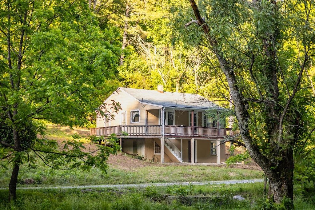 32 BACK HOLW, LEXINGTON, Virginia 24450, 2 Bedrooms Bedrooms, ,1 BathroomBathrooms,Residential,32 BACK HOLW,677823 MLS # 677823 32 BACK HOLW, LEXINGTON, Virginia 24450, 2 Bedrooms Bedrooms, ,1 BathroomBathrooms,Residential,32 BACK HOLW,677823 MLS # 677823
