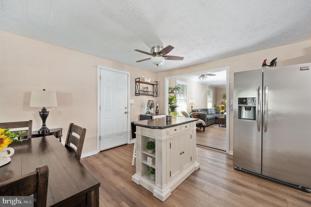 6811 PLANTATION FOREST DR, SPOTSYLVANIA, Virginia 22553, 4 Bedrooms Bedrooms, ,2 BathroomsBathrooms,Residential,6811 PLANTATION FOREST DR,VASP2042444 MLS # VASP2042444