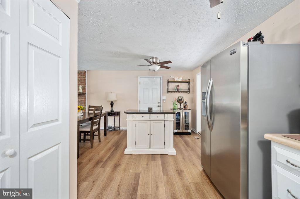 6811 PLANTATION FOREST DR, SPOTSYLVANIA, Virginia 22553, 4 Bedrooms Bedrooms, ,2 BathroomsBathrooms,Residential,6811 PLANTATION FOREST DR,VASP2042444 MLS # VASP2042444