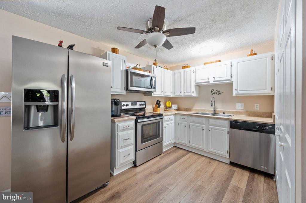 6811 PLANTATION FOREST DR, SPOTSYLVANIA, Virginia 22553, 4 Bedrooms Bedrooms, ,2 BathroomsBathrooms,Residential,6811 PLANTATION FOREST DR,VASP2042444 MLS # VASP2042444