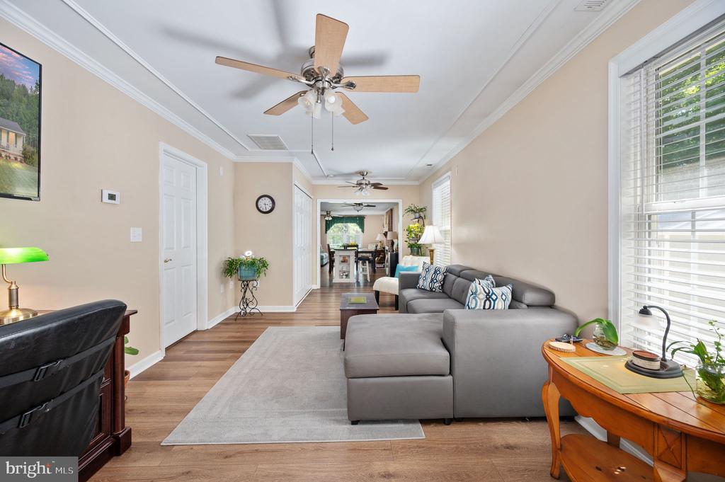 6811 PLANTATION FOREST DR, SPOTSYLVANIA, Virginia 22553, 4 Bedrooms Bedrooms, ,2 BathroomsBathrooms,Residential,6811 PLANTATION FOREST DR,VASP2042444 MLS # VASP2042444