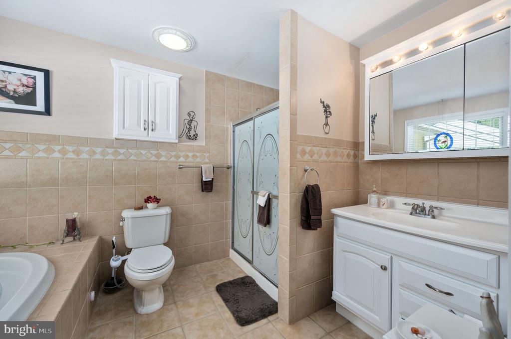 6811 PLANTATION FOREST DR, SPOTSYLVANIA, Virginia 22553, 4 Bedrooms Bedrooms, ,2 BathroomsBathrooms,Residential,6811 PLANTATION FOREST DR,VASP2042444 MLS # VASP2042444