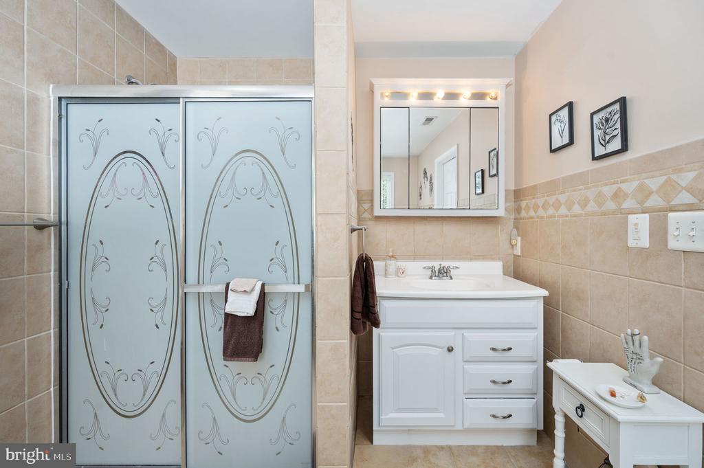 6811 PLANTATION FOREST DR, SPOTSYLVANIA, Virginia 22553, 4 Bedrooms Bedrooms, ,2 BathroomsBathrooms,Residential,6811 PLANTATION FOREST DR,VASP2042444 MLS # VASP2042444