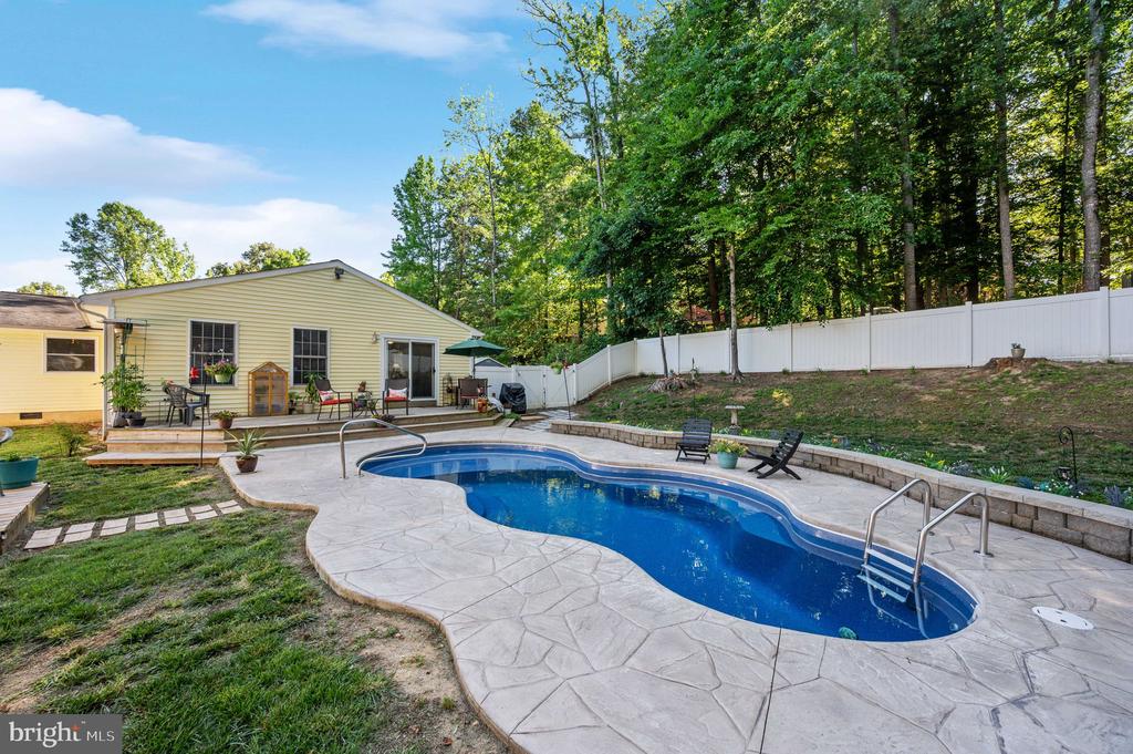 6811 PLANTATION FOREST DR, SPOTSYLVANIA, Virginia 22553, 4 Bedrooms Bedrooms, ,2 BathroomsBathrooms,Residential,6811 PLANTATION FOREST DR,VASP2042444 MLS # VASP2042444