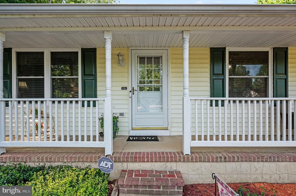6811 PLANTATION FOREST DR, SPOTSYLVANIA, Virginia 22553, 4 Bedrooms Bedrooms, ,2 BathroomsBathrooms,Residential,6811 PLANTATION FOREST DR,VASP2042444 MLS # VASP2042444