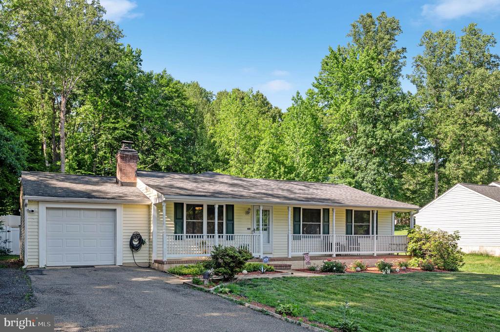 6811 PLANTATION FOREST DR, SPOTSYLVANIA, Virginia 22553, 4 Bedrooms Bedrooms, ,2 BathroomsBathrooms,Residential,6811 PLANTATION FOREST DR,VASP2042444 MLS # VASP2042444