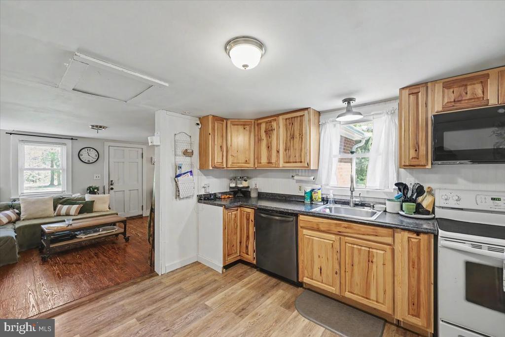 20322 GUM TREE RD, ORANGE, Virginia 22960, 2 Bedrooms Bedrooms, ,1 BathroomBathrooms,Residential,20322 GUM TREE RD,VAOR2014322 MLS # VAOR2014322