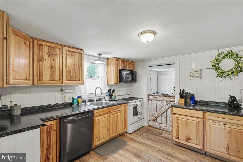 20322 GUM TREE RD, ORANGE, Virginia 22960, 2 Bedrooms Bedrooms, ,1 BathroomBathrooms,Residential,20322 GUM TREE RD,VAOR2014322 MLS # VAOR2014322