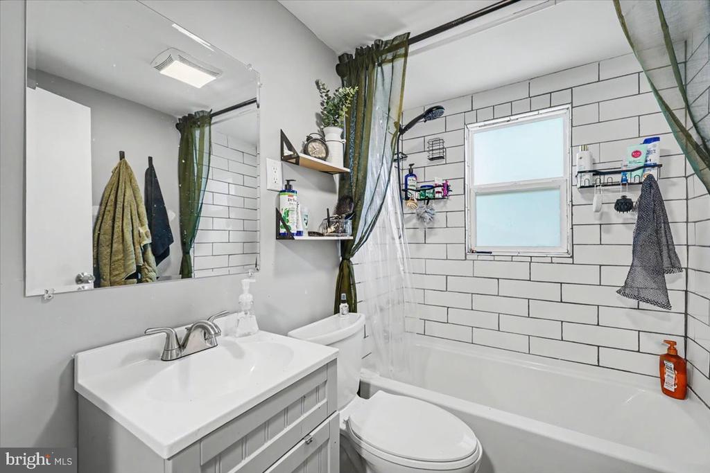 20322 GUM TREE RD, ORANGE, Virginia 22960, 2 Bedrooms Bedrooms, ,1 BathroomBathrooms,Residential,20322 GUM TREE RD,VAOR2014322 MLS # VAOR2014322