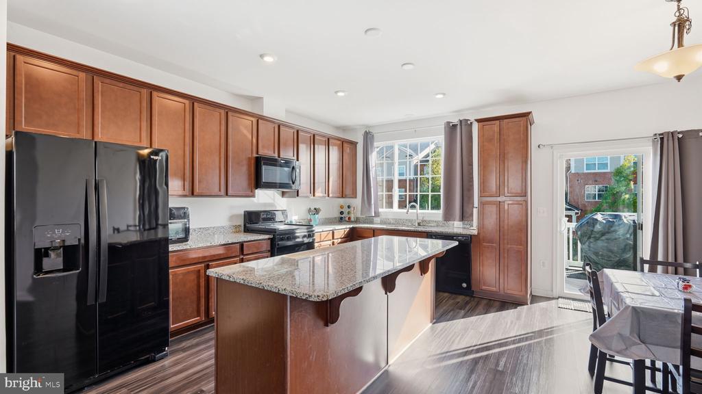 10208 EGRET CT, FREDERICKSBURG, Virginia 22408, 3 Bedrooms Bedrooms, ,3 BathroomsBathrooms,Residential,10208 EGRET CT,VASP2042458 MLS # VASP2042458