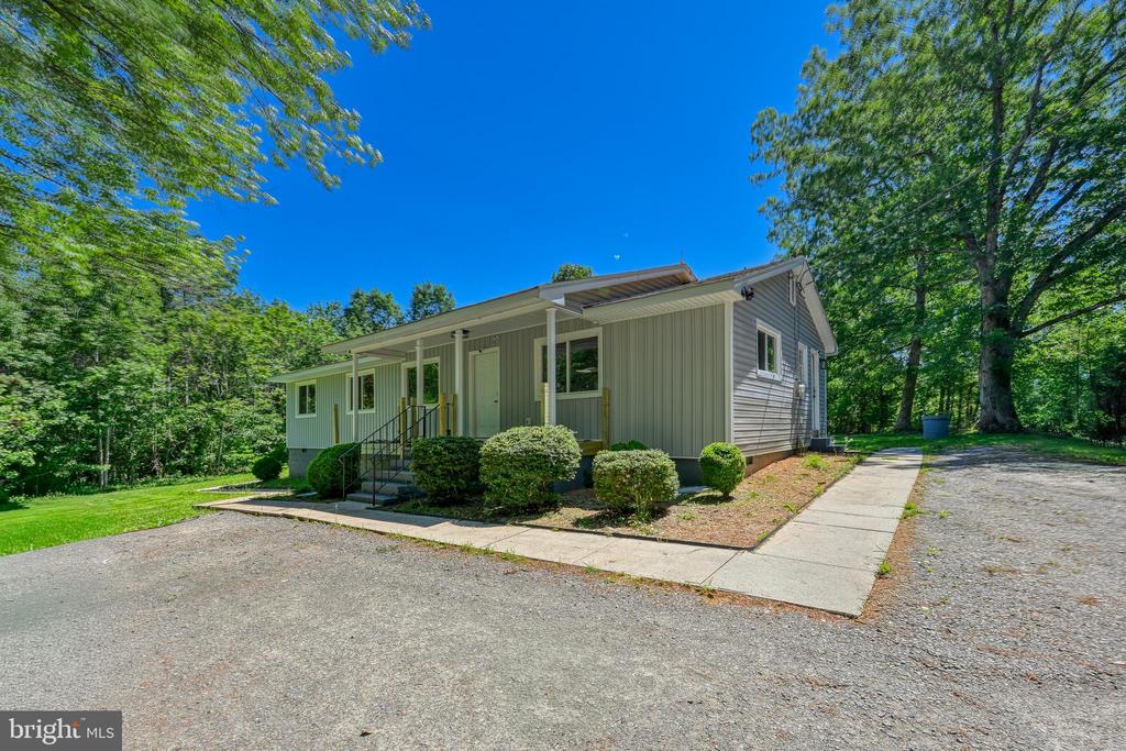 1062 PENDLETON RD, MINERAL, Virginia 23117, 4 Bedrooms Bedrooms, ,2 BathroomsBathrooms,Residential,1062 PENDLETON RD,VALA2009594 MLS # VALA2009594