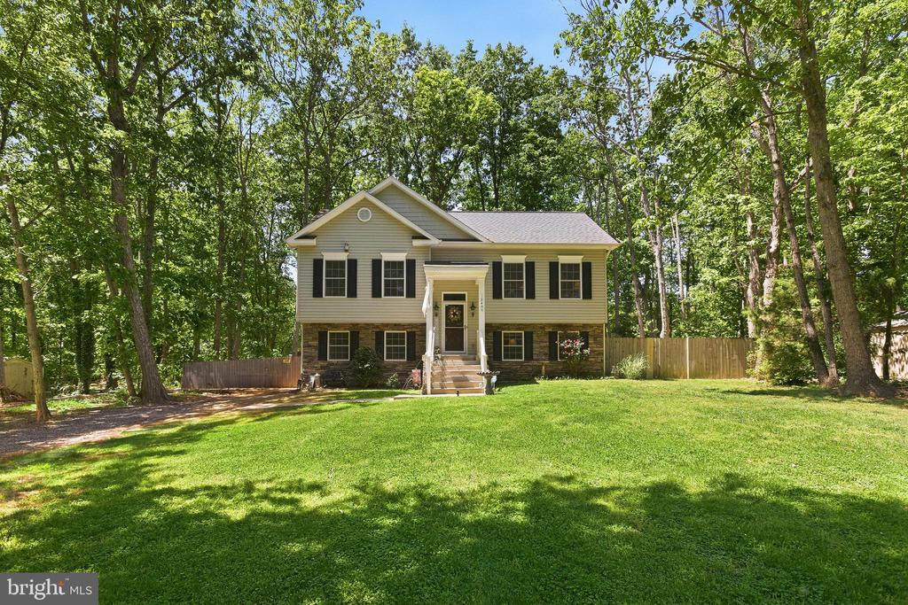 12400 HENKINS LN, SPOTSYLVANIA, Virginia 22551, 4 Bedrooms Bedrooms, ,2 BathroomsBathrooms,Residential,12400 HENKINS LN,VASP2041746 MLS # VASP2041746