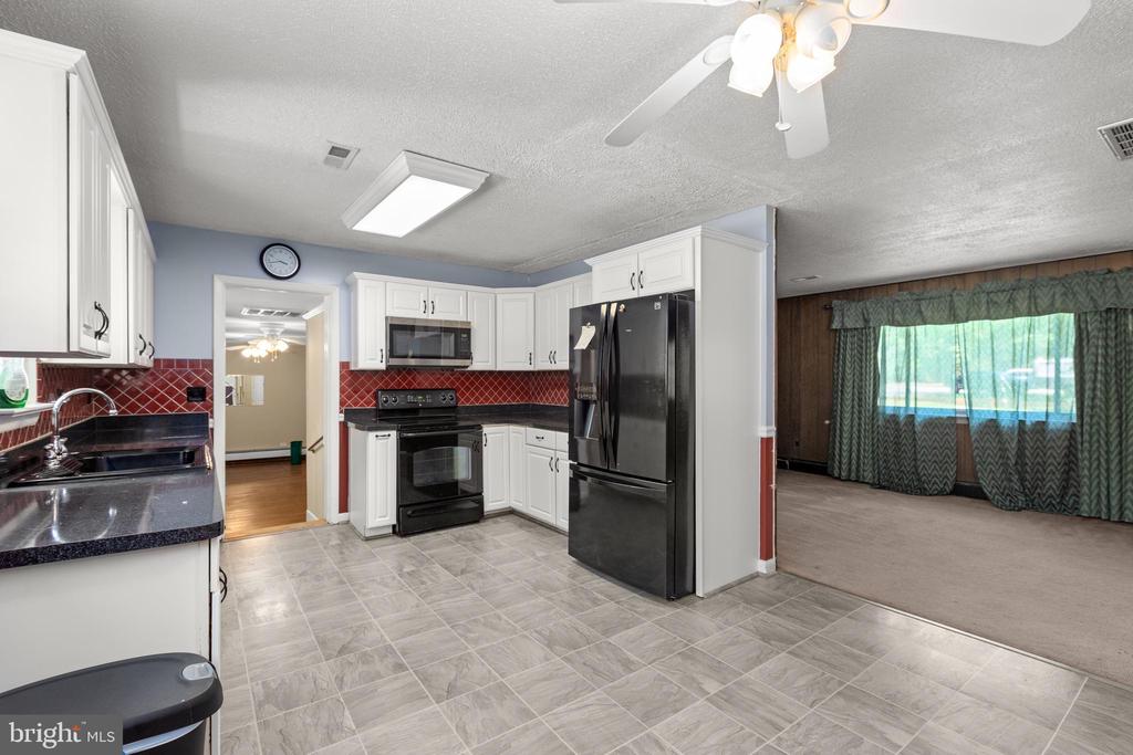 11521 ORANGE PLANK RD, LOCUST GROVE, Virginia 22508, 3 Bedrooms Bedrooms, ,2 BathroomsBathrooms,Residential,11521 ORANGE PLANK RD,VASP2041958 MLS # VASP2041958