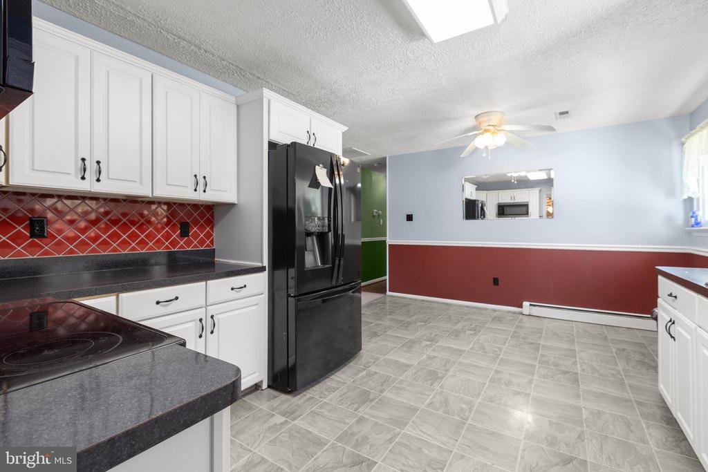 11521 ORANGE PLANK RD, LOCUST GROVE, Virginia 22508, 3 Bedrooms Bedrooms, ,2 BathroomsBathrooms,Residential,11521 ORANGE PLANK RD,VASP2041958 MLS # VASP2041958