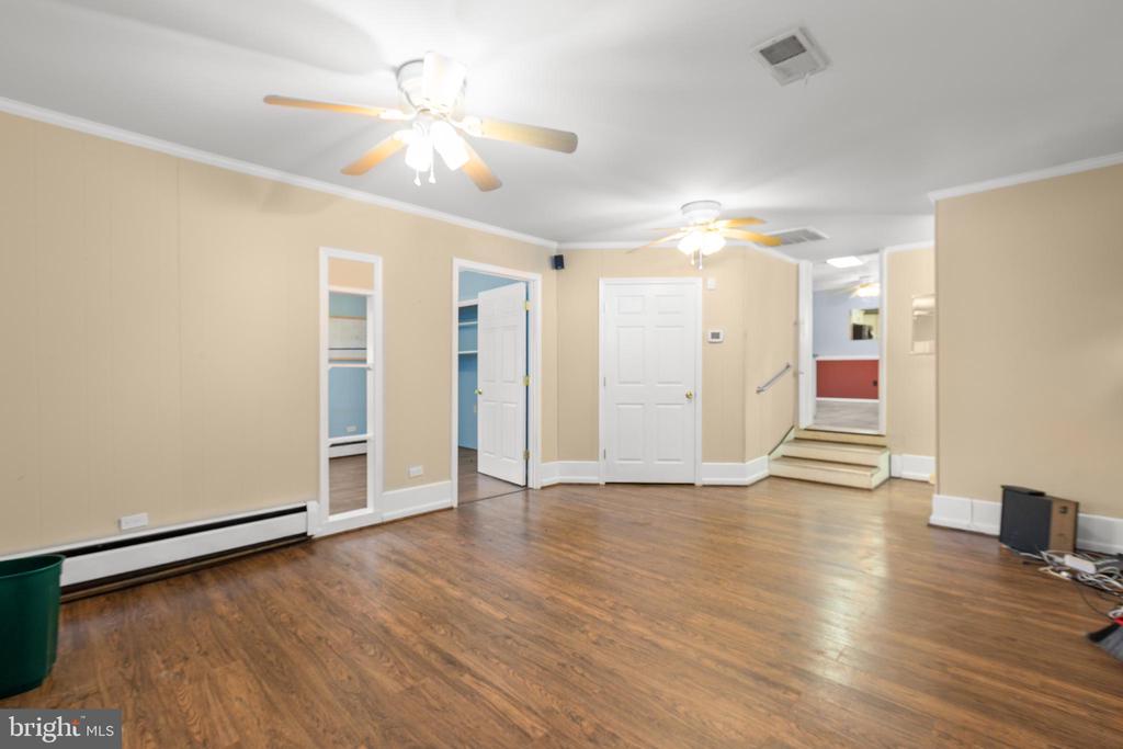 11521 ORANGE PLANK RD, LOCUST GROVE, Virginia 22508, 3 Bedrooms Bedrooms, ,2 BathroomsBathrooms,Residential,11521 ORANGE PLANK RD,VASP2041958 MLS # VASP2041958