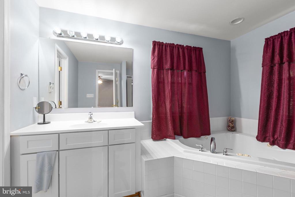 11521 ORANGE PLANK RD, LOCUST GROVE, Virginia 22508, 3 Bedrooms Bedrooms, ,2 BathroomsBathrooms,Residential,11521 ORANGE PLANK RD,VASP2041958 MLS # VASP2041958