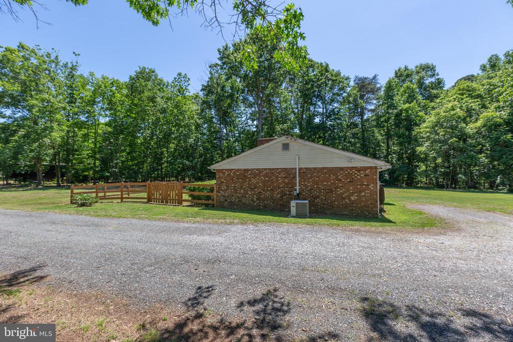 11521 ORANGE PLANK RD, LOCUST GROVE, Virginia 22508, 3 Bedrooms Bedrooms, ,2 BathroomsBathrooms,Residential,11521 ORANGE PLANK RD,VASP2041958 MLS # VASP2041958