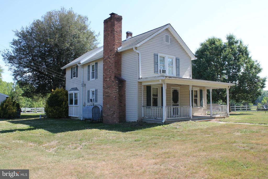 6019 HICKORY RIDGE RD, SPOTSYLVANIA, Virginia 22551, 4 Bedrooms Bedrooms, ,1 BathroomBathrooms,Residential,6019 HICKORY RIDGE RD,VASP2042090 MLS # VASP2042090