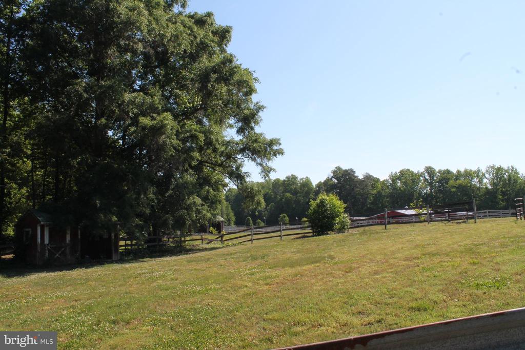 6019 HICKORY RIDGE RD, SPOTSYLVANIA, Virginia 22551, 4 Bedrooms Bedrooms, ,1 BathroomBathrooms,Residential,6019 HICKORY RIDGE RD,VASP2042090 MLS # VASP2042090