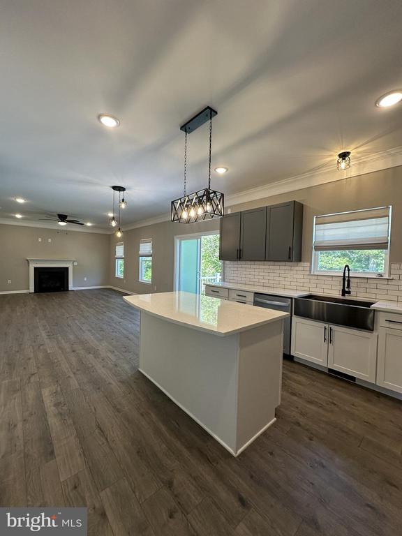 7939 REBEL RD, SPOTSYLVANIA, Virginia 22551, 4 Bedrooms Bedrooms, ,2 BathroomsBathrooms,Residential,7939 REBEL RD,VASP2042092 MLS # VASP2042092