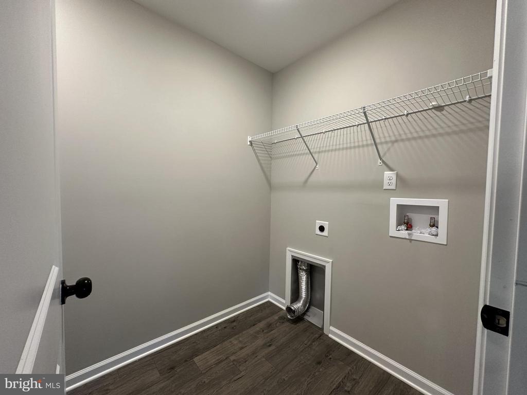 7939 REBEL RD, SPOTSYLVANIA, Virginia 22551, 4 Bedrooms Bedrooms, ,2 BathroomsBathrooms,Residential,7939 REBEL RD,VASP2042092 MLS # VASP2042092