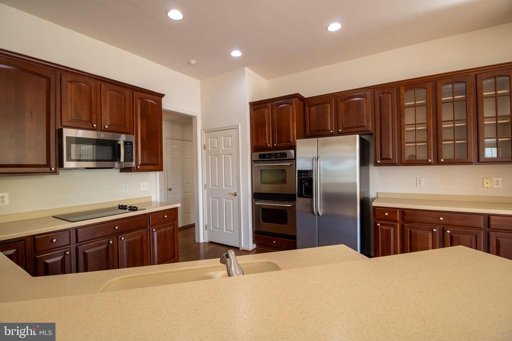 6708 STREAM VIEW LN, WARRENTON, Virginia 20187, 3 Bedrooms Bedrooms, ,2 BathroomsBathrooms,Residential,6708 STREAM VIEW LN,VAFQ2022010 MLS # VAFQ2022010