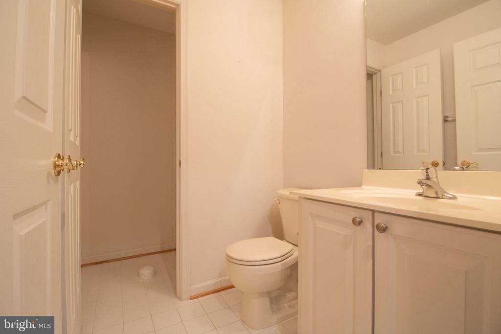 6708 STREAM VIEW LN, WARRENTON, Virginia 20187, 3 Bedrooms Bedrooms, ,2 BathroomsBathrooms,Residential,6708 STREAM VIEW LN,VAFQ2022010 MLS # VAFQ2022010