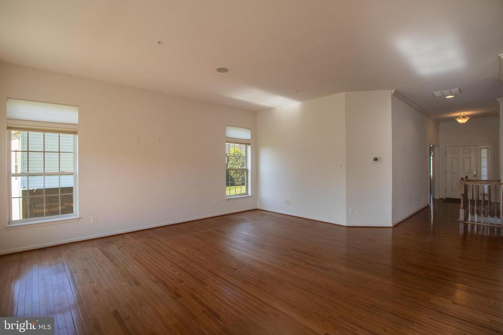6708 STREAM VIEW LN, WARRENTON, Virginia 20187, 3 Bedrooms Bedrooms, ,2 BathroomsBathrooms,Residential,6708 STREAM VIEW LN,VAFQ2022010 MLS # VAFQ2022010