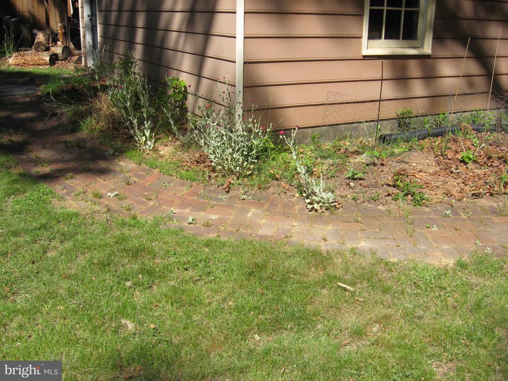 141 MECHUNK CREEK DR, TROY, Virginia 22974, 4 Bedrooms Bedrooms, ,2 BathroomsBathrooms,Residential,141 MECHUNK CREEK DR,VAFN2000696 MLS # VAFN2000696