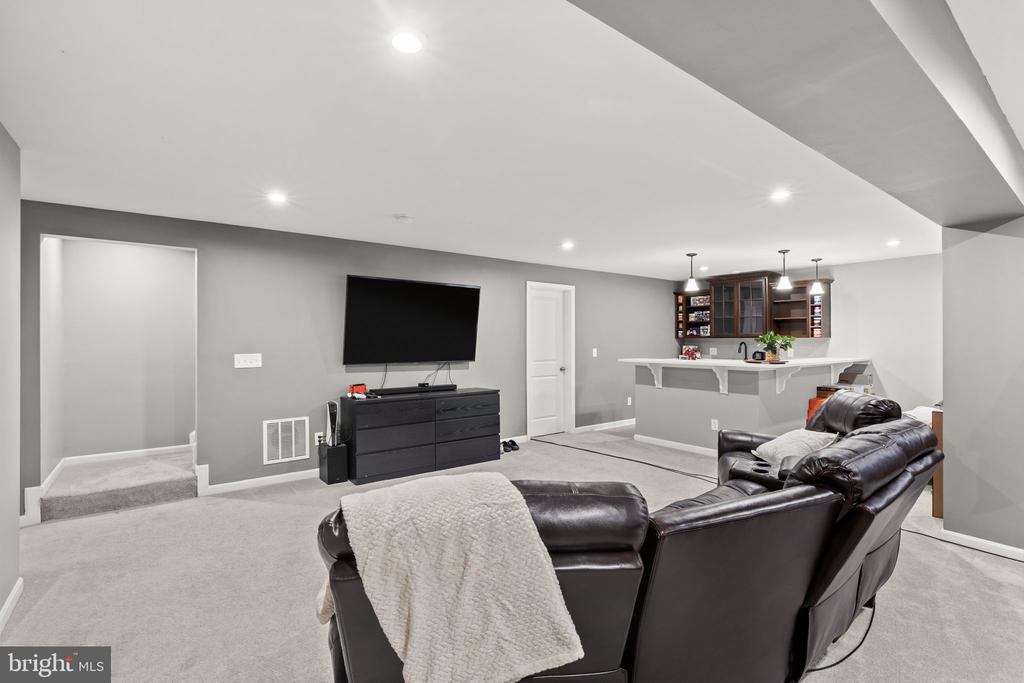 9305 SPRING HILL LN, FREDERICKSBURG, Virginia 22408, 4 Bedrooms Bedrooms, ,4 BathroomsBathrooms,Residential,9305 SPRING HILL LN,VASP2042422 MLS # VASP2042422
