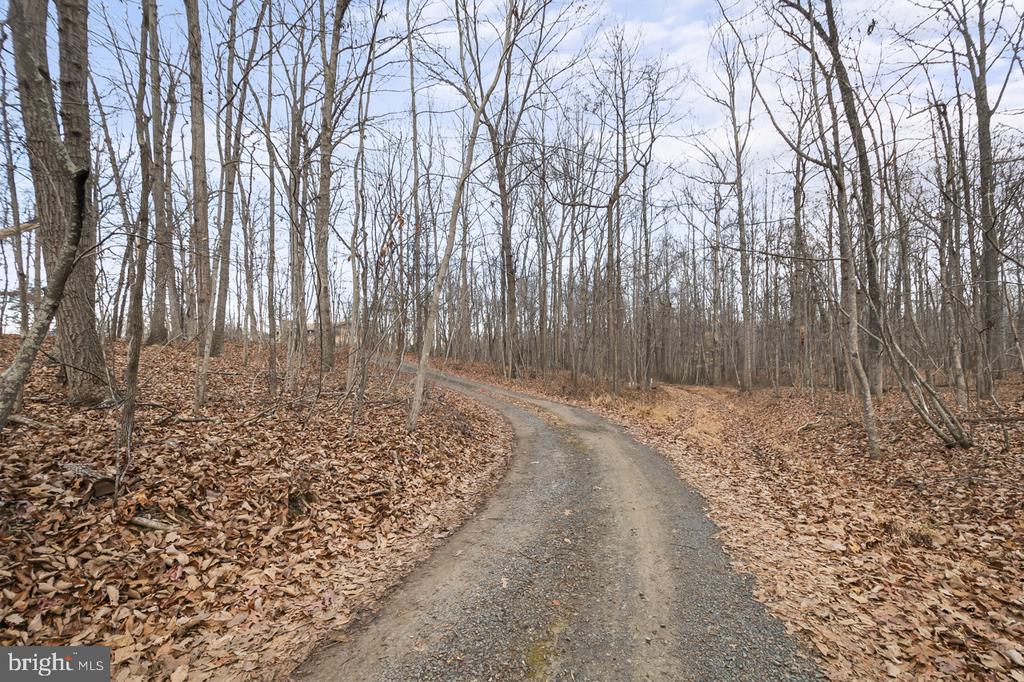 7389 LEEDS MANOR RD, MARSHALL, Virginia 20115, 3 Bedrooms Bedrooms, ,2 BathroomsBathrooms,Residential,7389 LEEDS MANOR RD,VAFQ2022324 MLS # VAFQ2022324