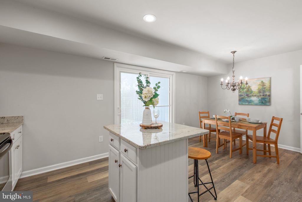10307 GREEN WILLOW AVE, FREDERICKSBURG, Virginia 22407, 3 Bedrooms Bedrooms, ,1 BathroomBathrooms,Residential,BREEZEWOOD,10307 GREEN WILLOW AVE,VASP2042404 MLS # VASP2042404