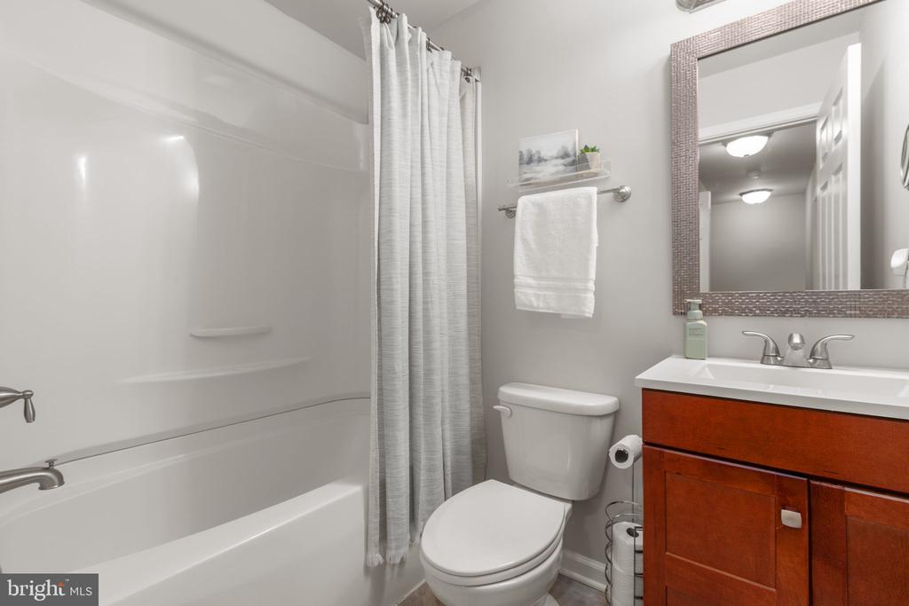 10307 GREEN WILLOW AVE, FREDERICKSBURG, Virginia 22407, 3 Bedrooms Bedrooms, ,1 BathroomBathrooms,Residential,BREEZEWOOD,10307 GREEN WILLOW AVE,VASP2042404 MLS # VASP2042404