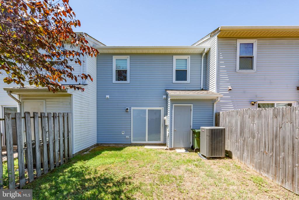 10307 GREEN WILLOW AVE, FREDERICKSBURG, Virginia 22407, 3 Bedrooms Bedrooms, ,1 BathroomBathrooms,Residential,BREEZEWOOD,10307 GREEN WILLOW AVE,VASP2042404 MLS # VASP2042404