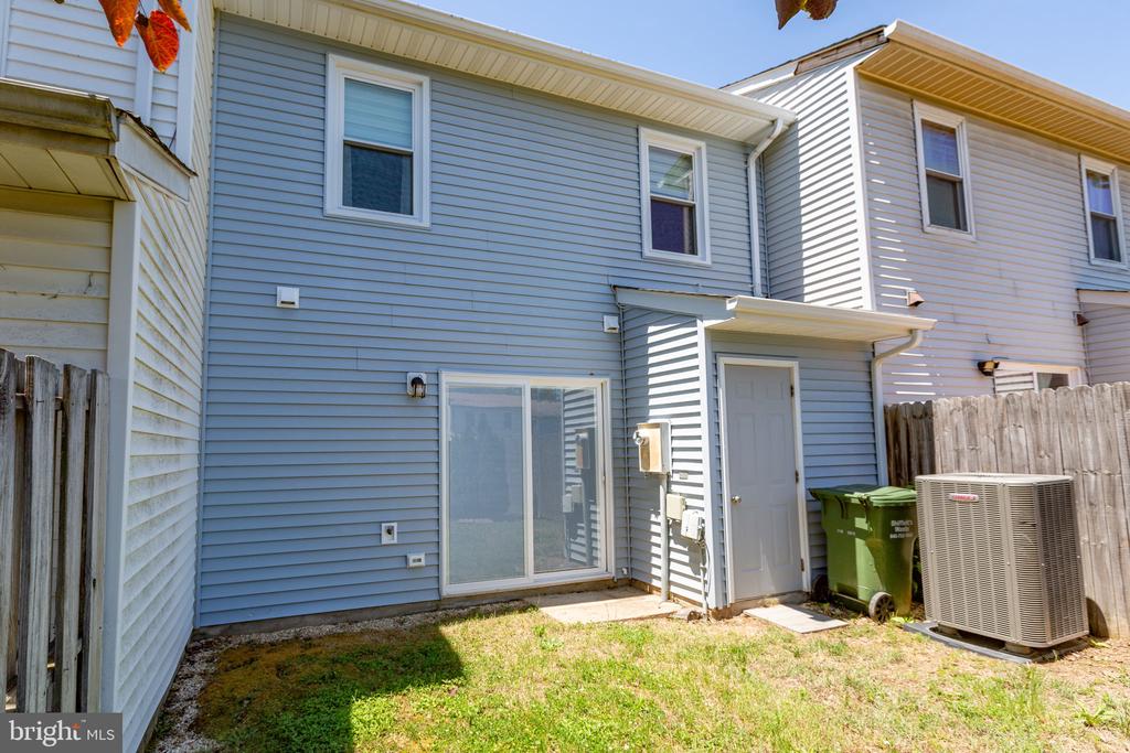 10307 GREEN WILLOW AVE, FREDERICKSBURG, Virginia 22407, 3 Bedrooms Bedrooms, ,1 BathroomBathrooms,Residential,BREEZEWOOD,10307 GREEN WILLOW AVE,VASP2042404 MLS # VASP2042404