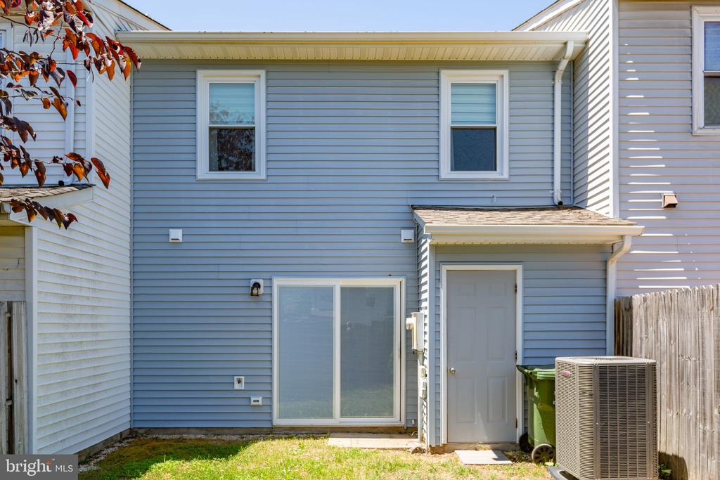 10307 GREEN WILLOW AVE, FREDERICKSBURG, Virginia 22407, 3 Bedrooms Bedrooms, ,1 BathroomBathrooms,Residential,BREEZEWOOD,10307 GREEN WILLOW AVE,VASP2042404 MLS # VASP2042404