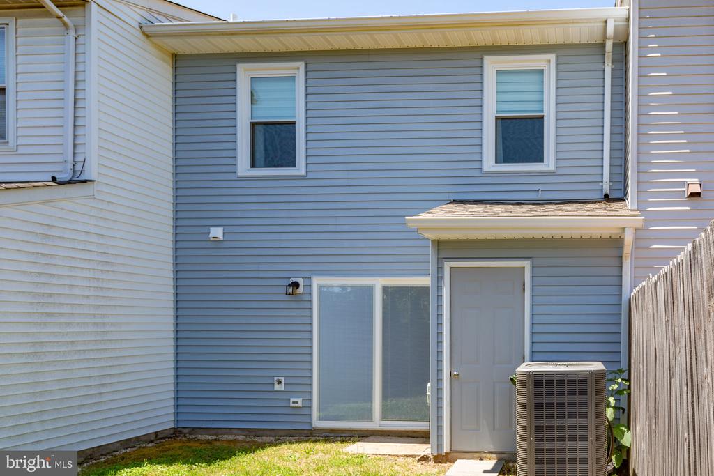 10307 GREEN WILLOW AVE, FREDERICKSBURG, Virginia 22407, 3 Bedrooms Bedrooms, ,1 BathroomBathrooms,Residential,BREEZEWOOD,10307 GREEN WILLOW AVE,VASP2042404 MLS # VASP2042404
